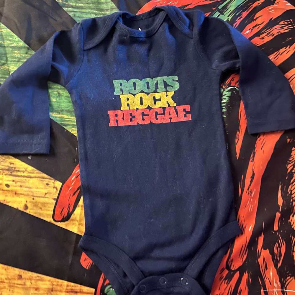 new Roots Rock Reggae onesie ❤️💛💚 100% cotton